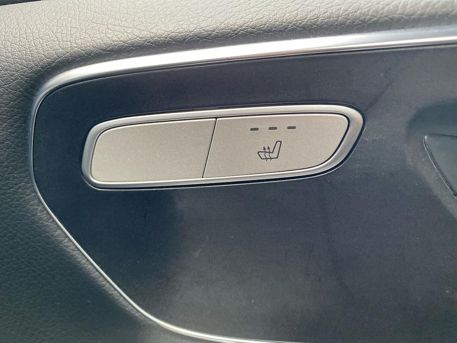 Used Mercedes-Benz V-Class 2021 for sale - 76391722: Photo 30