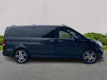 Used Mercedes-Benz V-Class 2021 for sale - 76391722: Photo