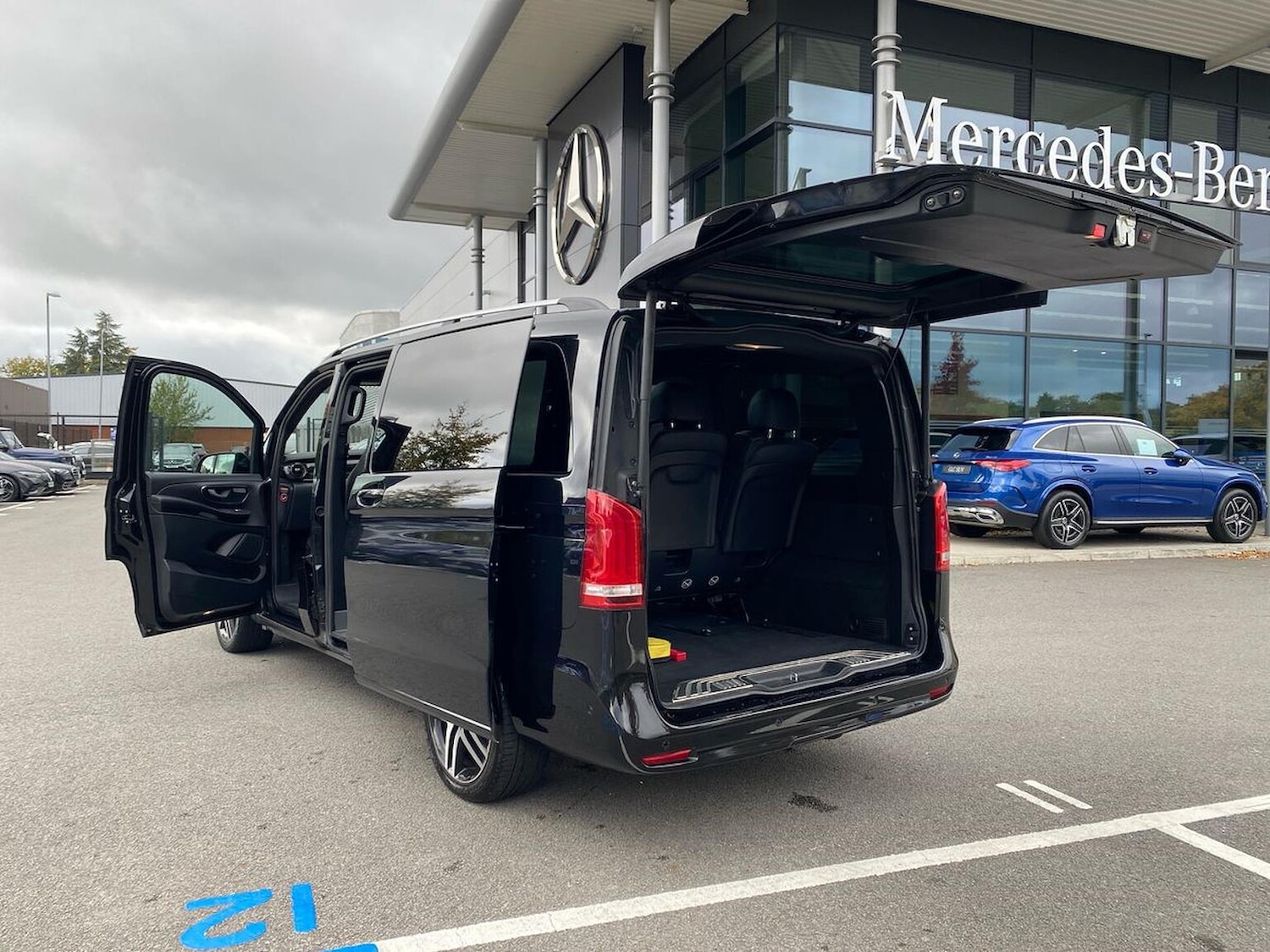 Used Mercedes-Benz V-Class 2021 for sale - 76391722: Photo 40