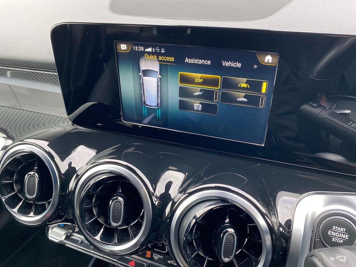 Used Mercedes-Benz GLB 2021 for sale - 76357856: Photo 12