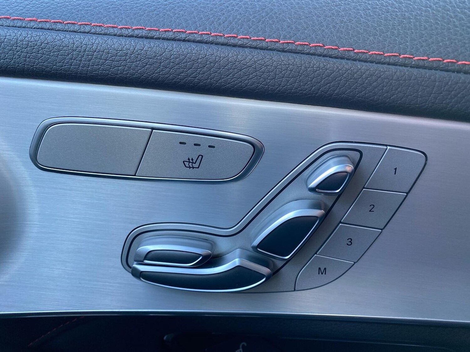 Used Mercedes-Benz GLC 2022 for sale - 76064304: Photo 30