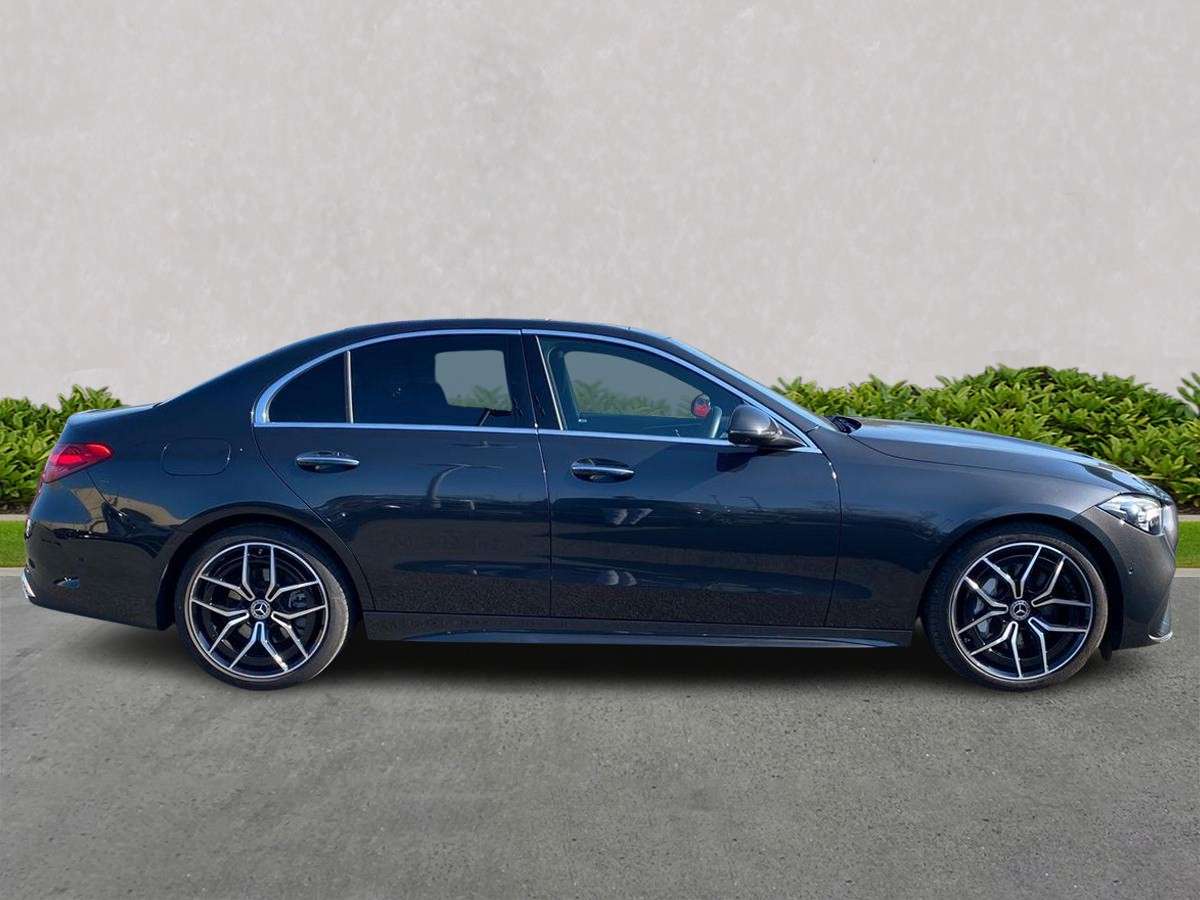 Used Mercedes-Benz C Class 2024 for sale - 78098352: Photo 3