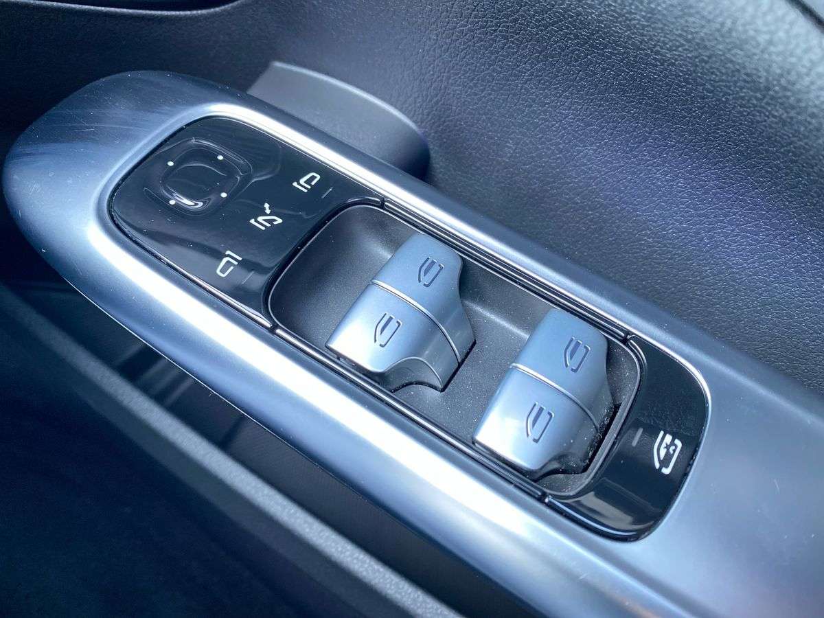 Used Mercedes-Benz C Class 2024 for sale - 78098352: Photo 31