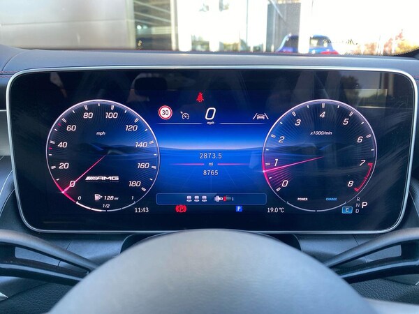 Used Mercedes-Benz GLC 2024 for sale - 76220435: Photo 10