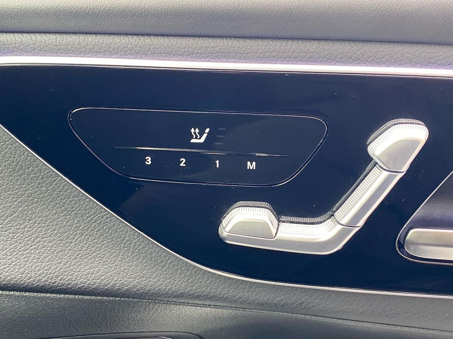 Used Mercedes-Benz GLC 2023 for sale - 76464647: Photo 30