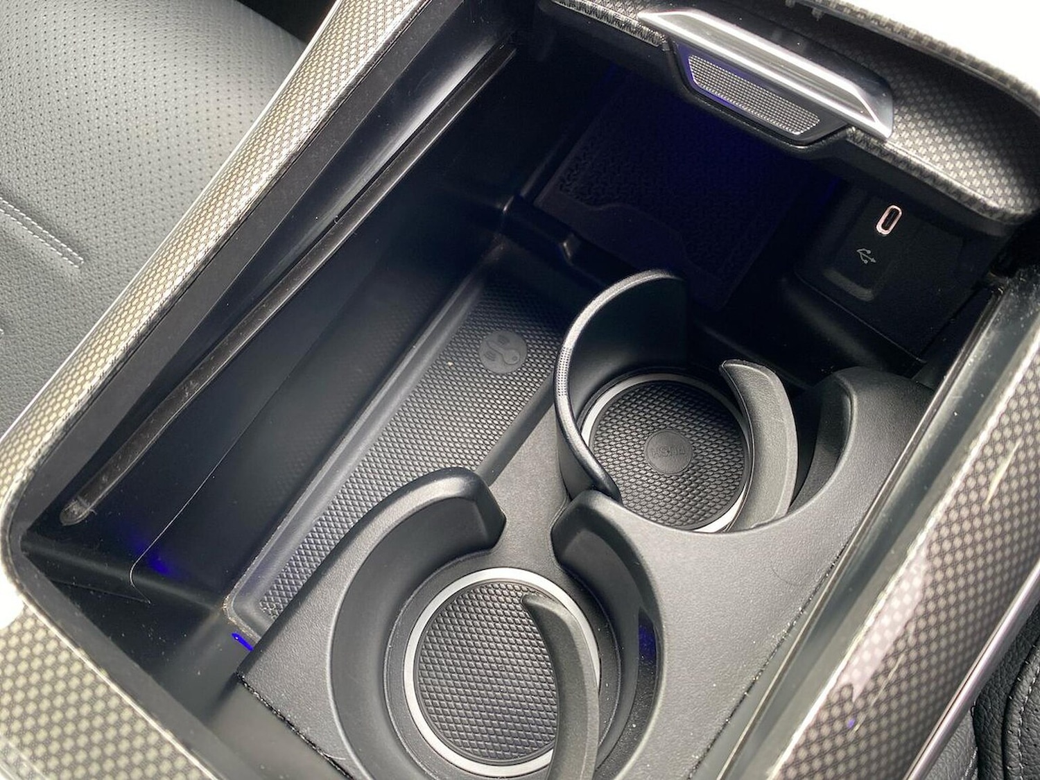 Used Mercedes-Benz GLC 2023 for sale - 76464647: Photo 32