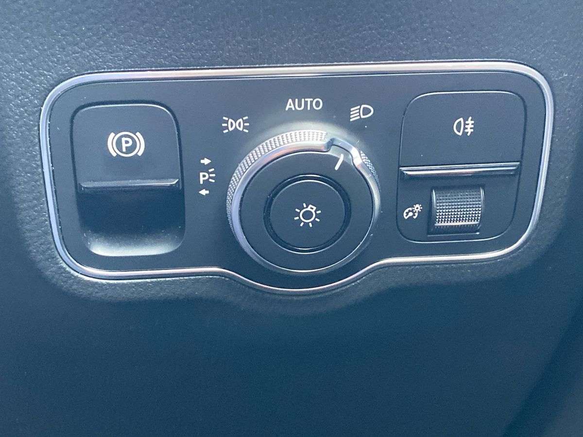 Used Mercedes-Benz B Class 2020 for sale - 77796984: Photo 33