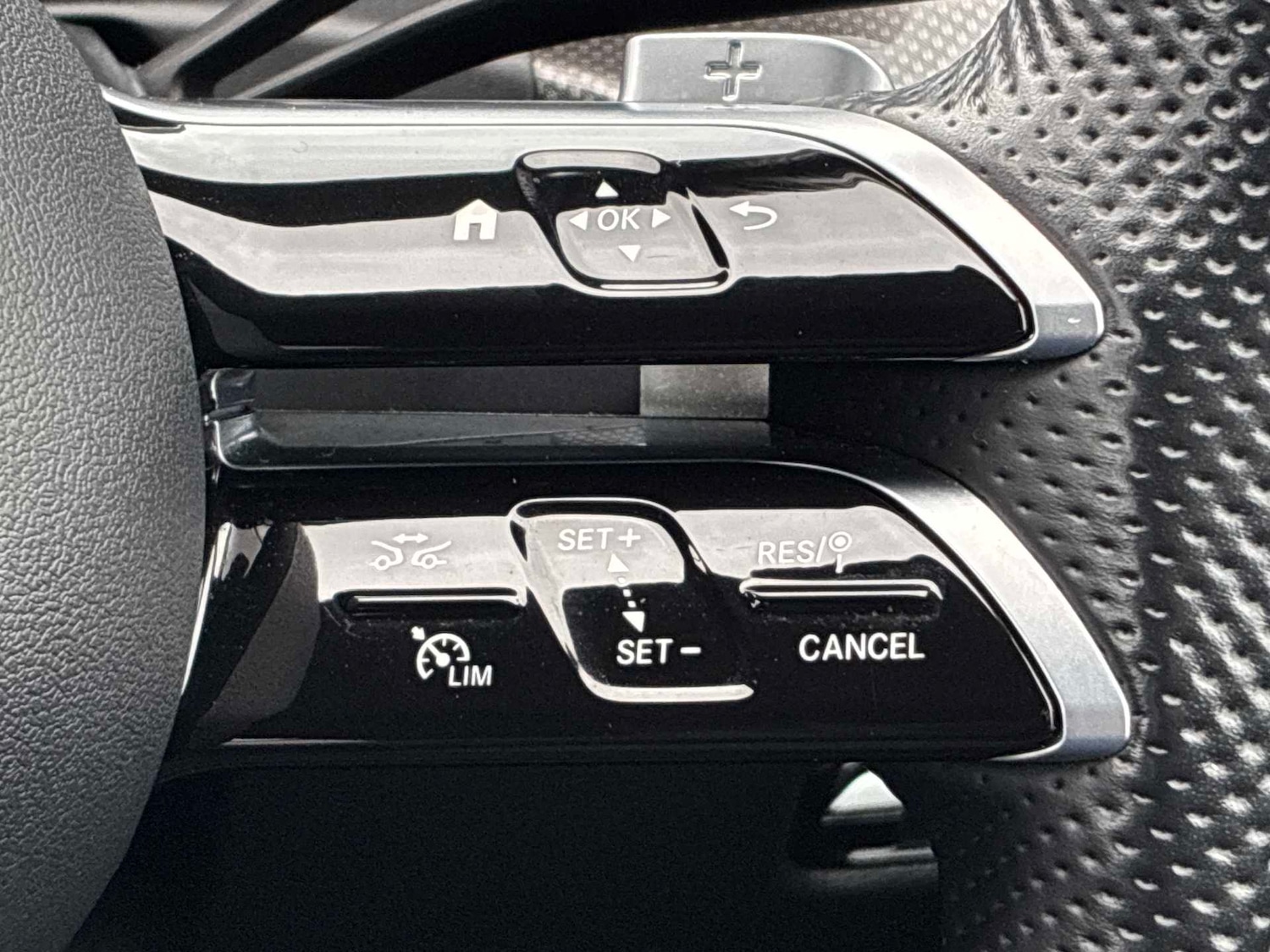 Used Mercedes-Benz C Class 2024 for sale - 78098345: Photo 22