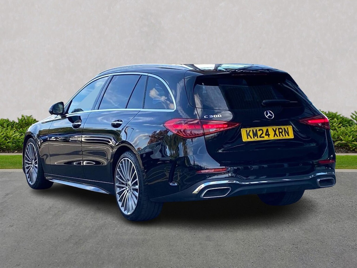 Used Mercedes-Benz C Class 2024 for sale - 76057963: Photo 2