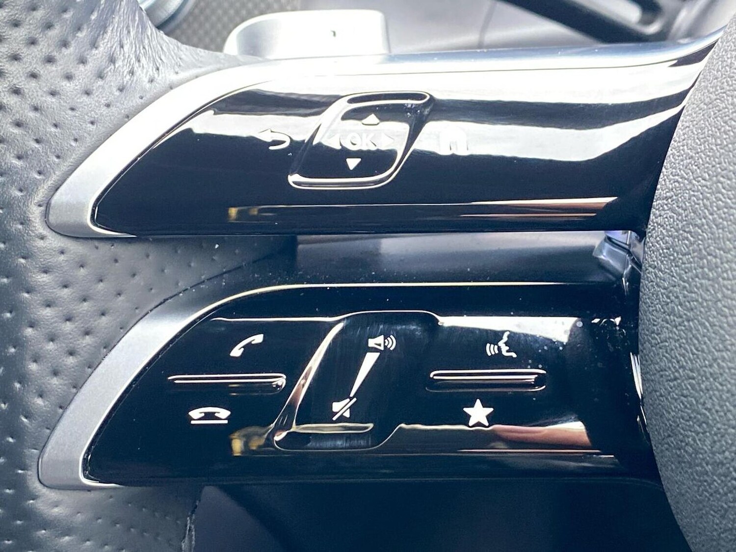 Used Mercedes-Benz GLC 2024 for sale - 76571017: Photo 28