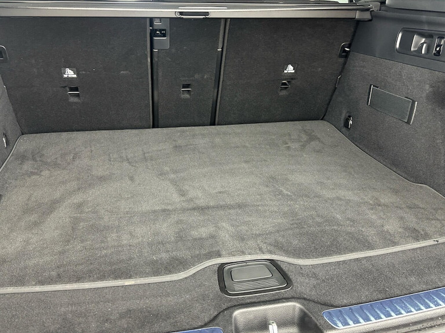 Used Mercedes-Benz GLC 2024 for sale - 76571017: Photo 7