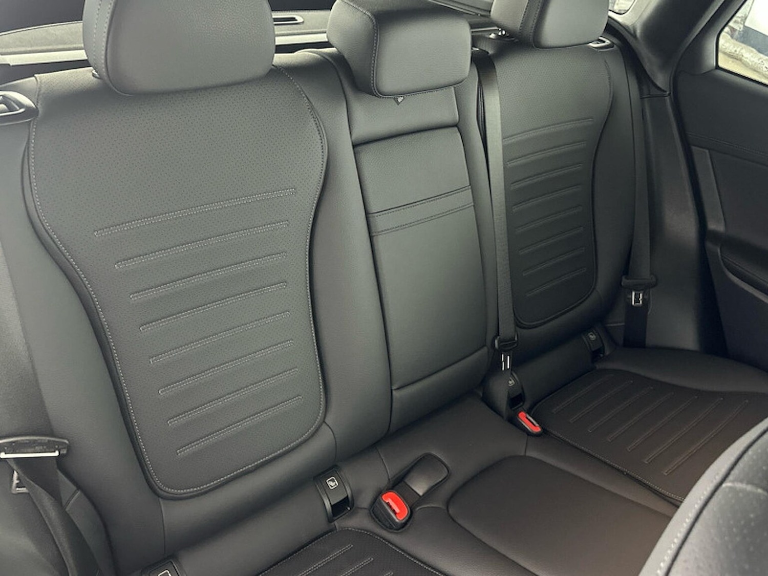 Used Mercedes-Benz GLC 2024 for sale - 76571017: Photo 8