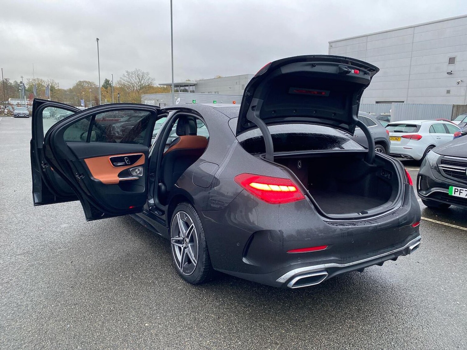 Used Mercedes-Benz C Class 2024 for sale - 76682614: Photo 40