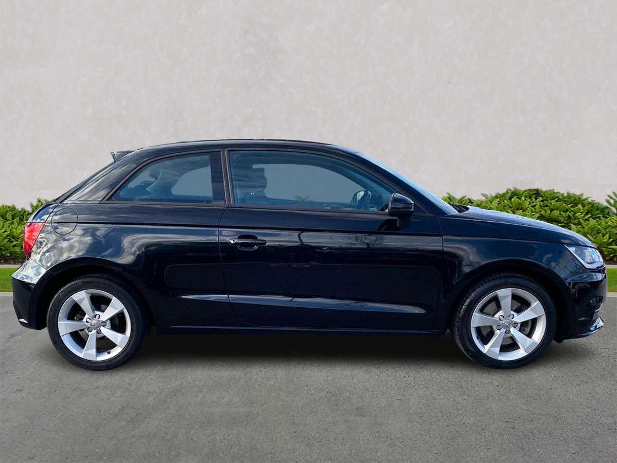 Used Audi A1 2017 for sale - 78106375: Photo 2