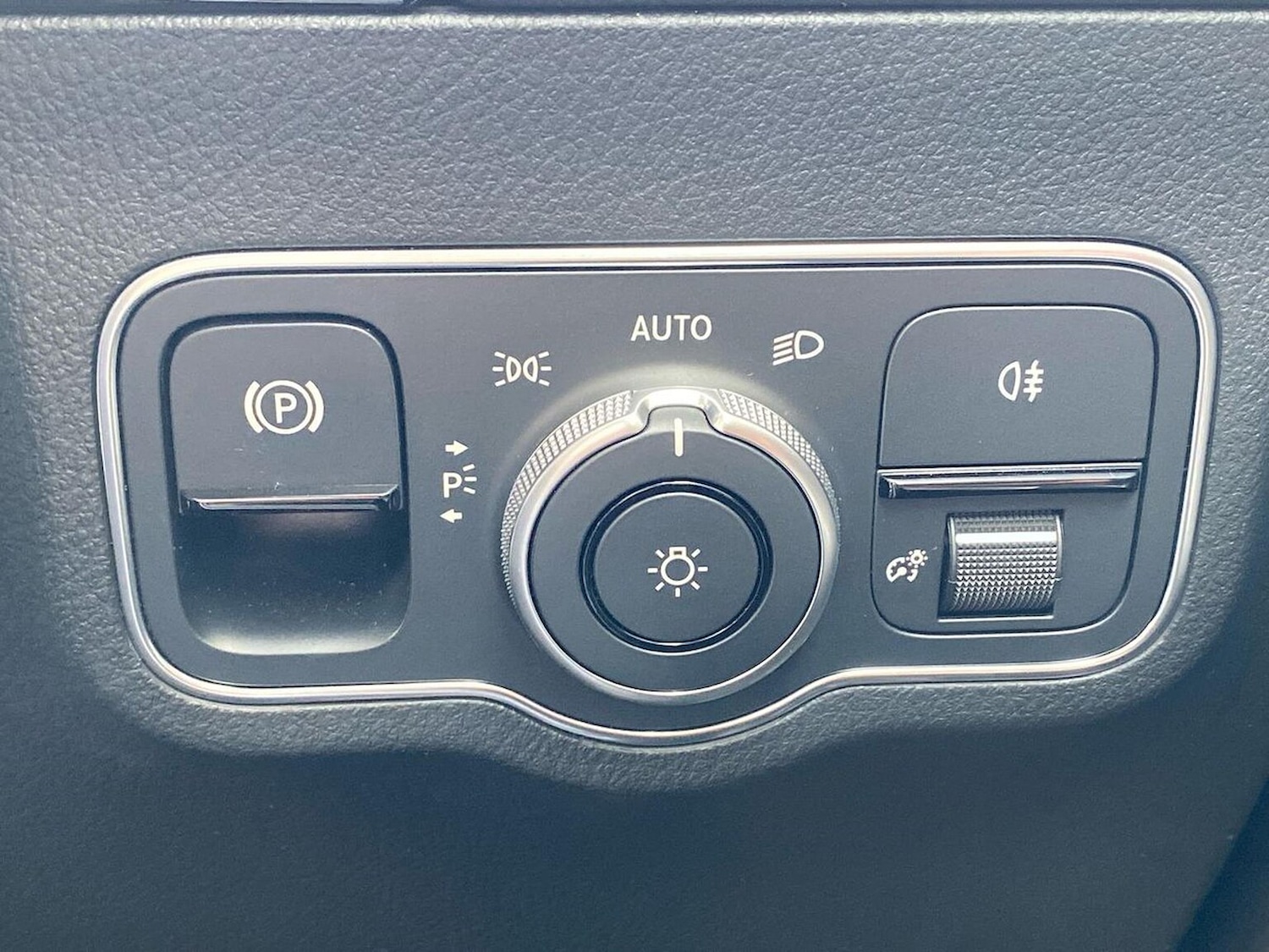 Used Mercedes-Benz EQA 2024 for sale - 76149409: Photo 23