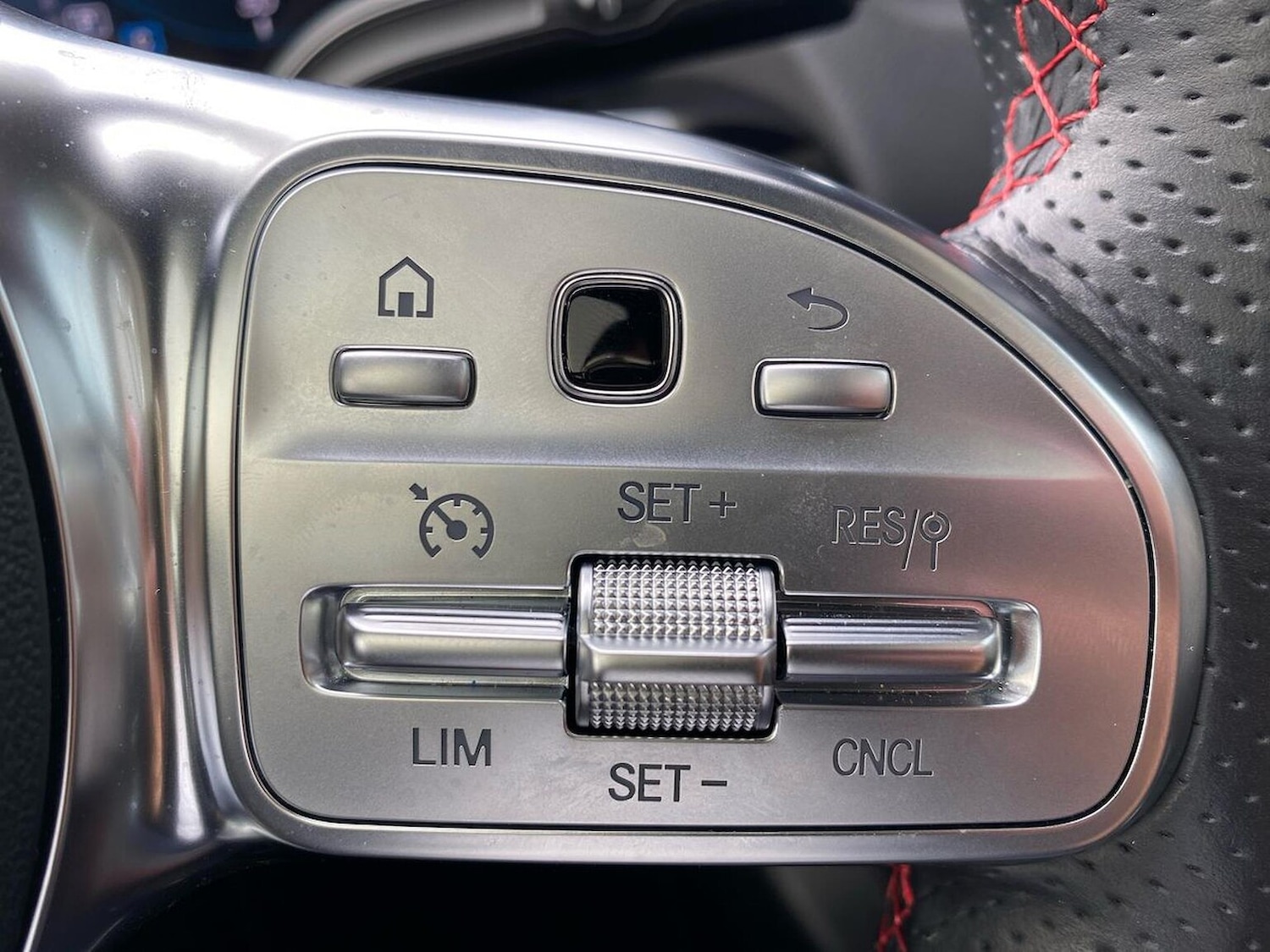 Used Mercedes-Benz EQA 2024 for sale - 76149409: Photo 28