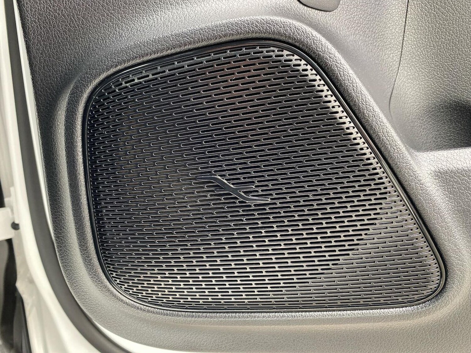 Used Mercedes-Benz EQB 2025 for sale - 76114248: Photo 31