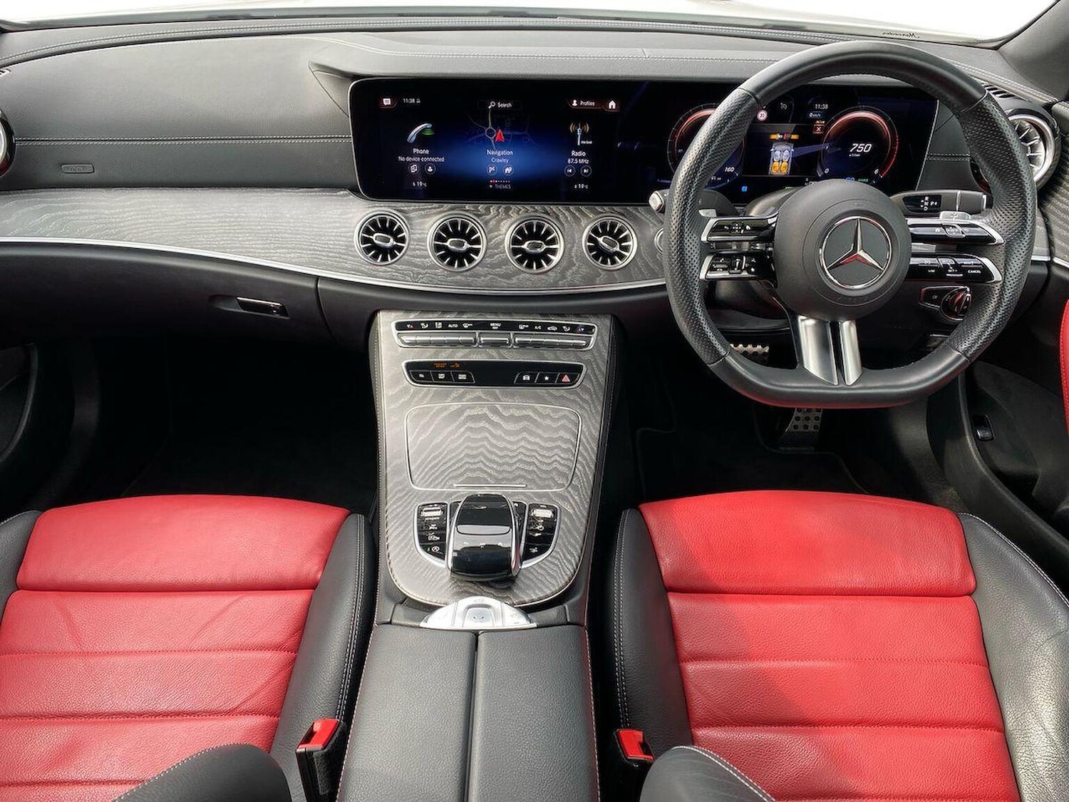 Used Mercedes-Benz E-Class 2023 for sale - 76149424: Photo 8