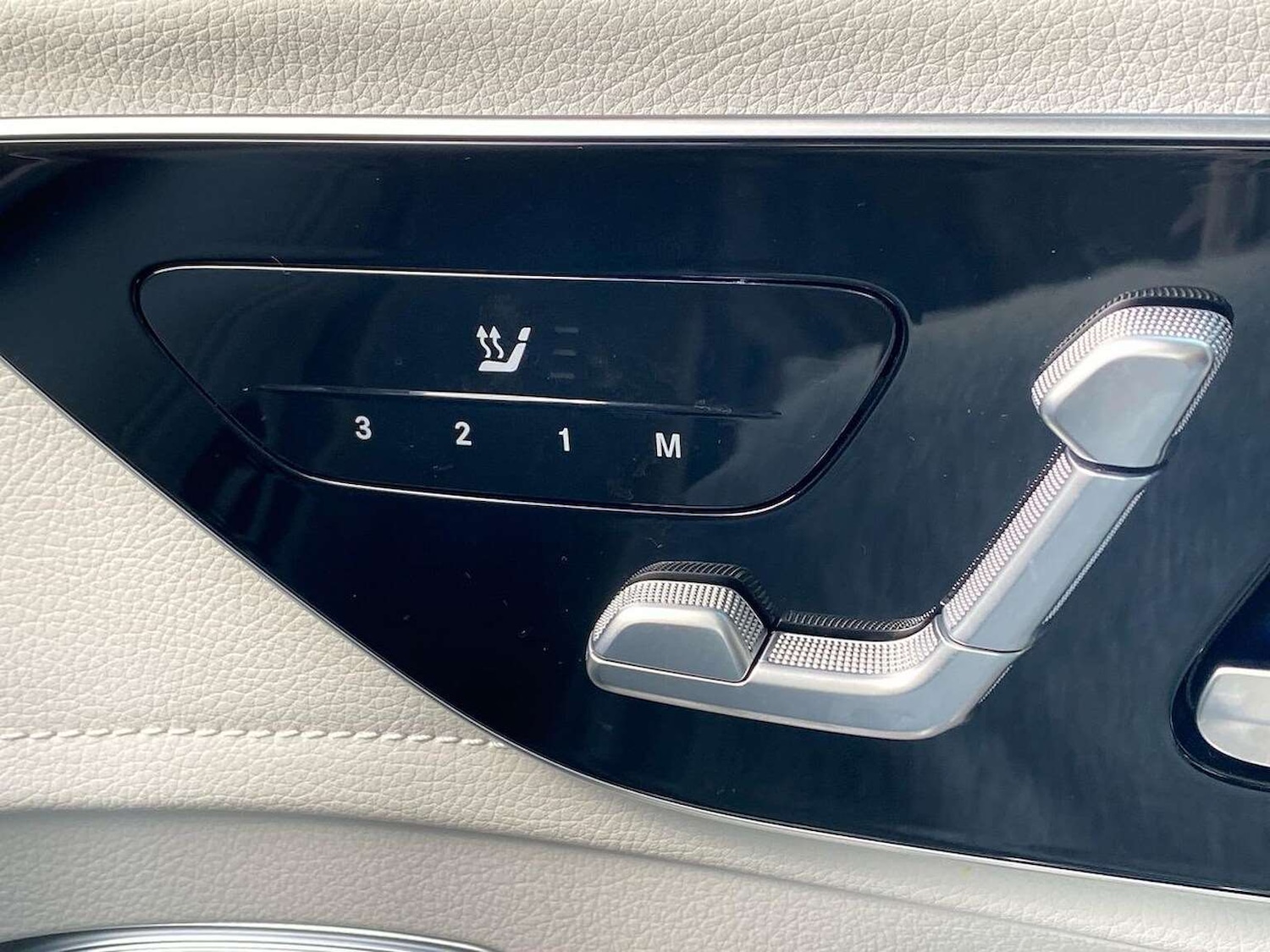 Used Mercedes-Benz EQA 2024 for sale - 77629352: Photo 30