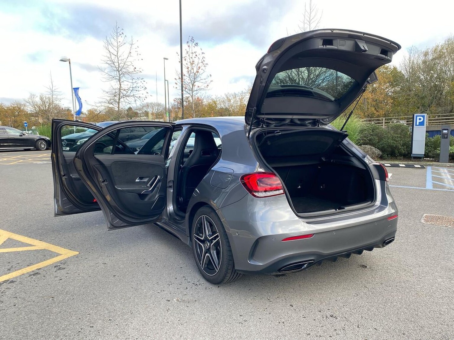 Used Mercedes-Benz A-Class 2022 for sale - 76605532: Photo 40