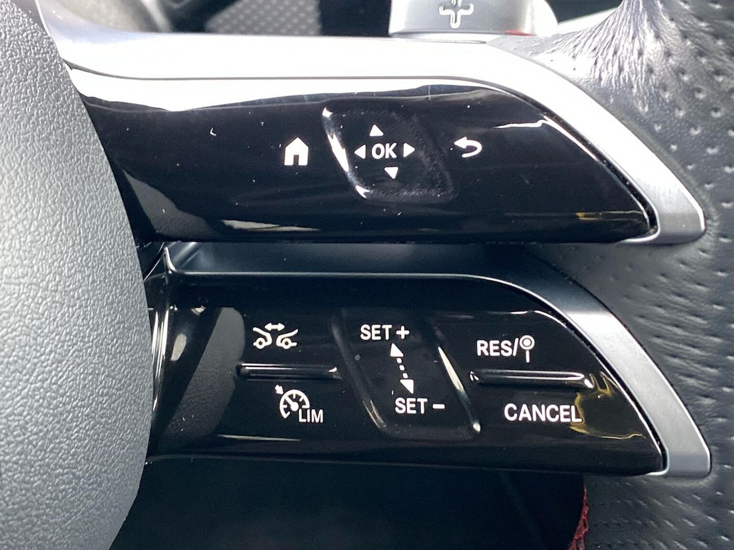 Used Mercedes-Benz CLA 2024 for sale - 76643514: Photo 27