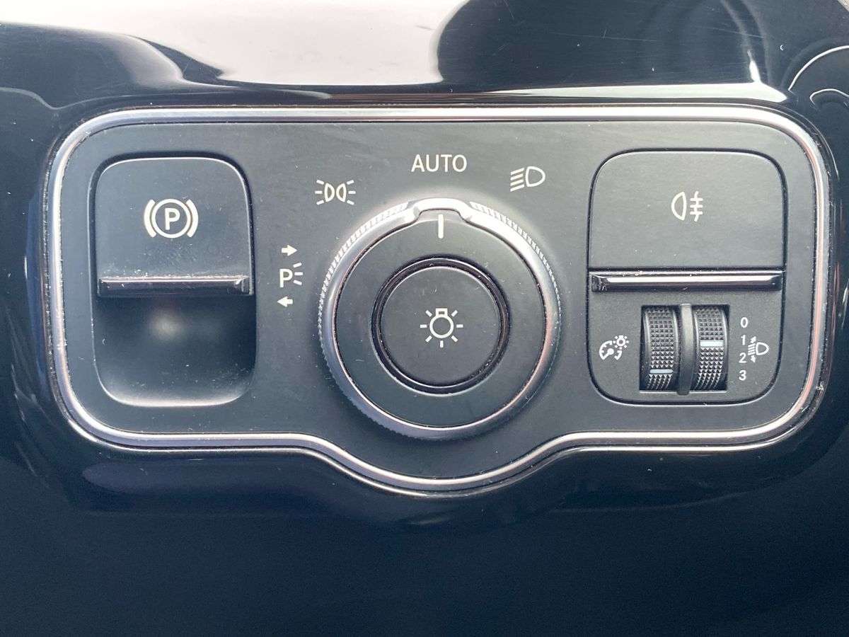 Used Mercedes-Benz A-Class 2019 for sale - 78196146: Photo 22