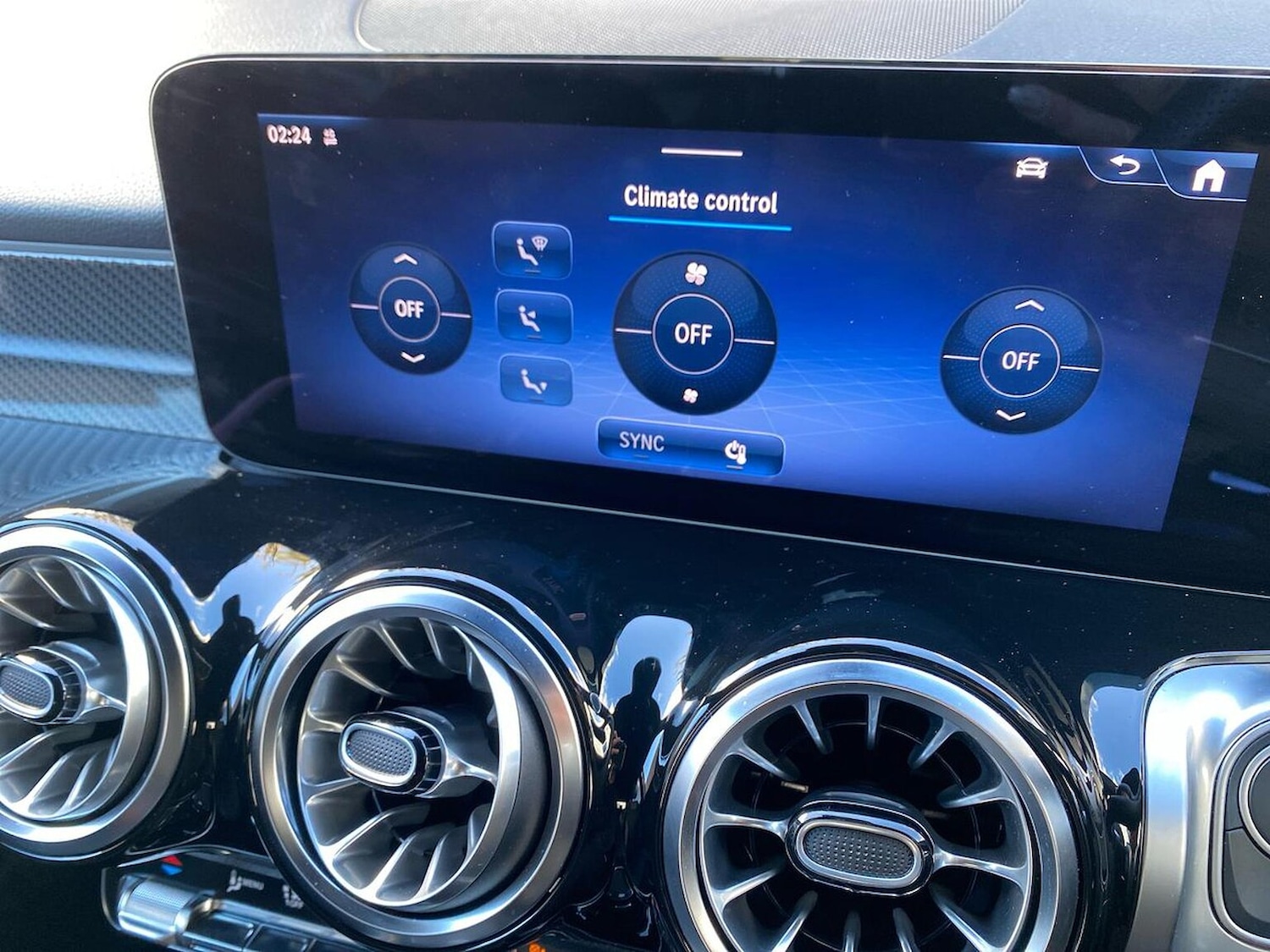 Used Mercedes-Benz GLB 2024 for sale - 76380300: Photo 12