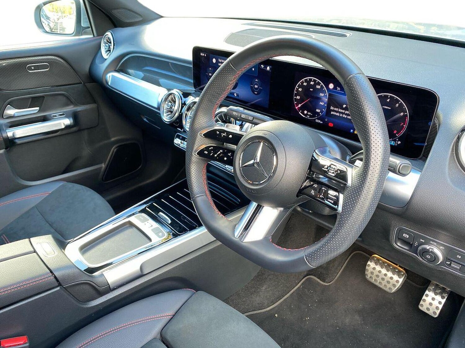 Used Mercedes-Benz GLB 2024 for sale - 76380300: Photo 15