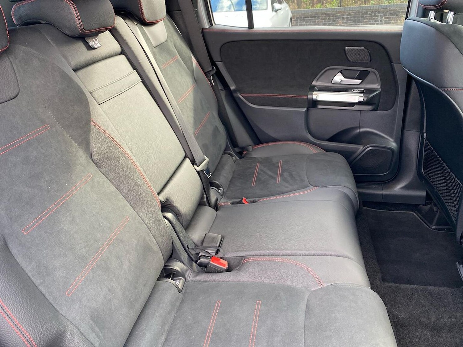 Used Mercedes-Benz GLB 2024 for sale - 76380300: Photo 16