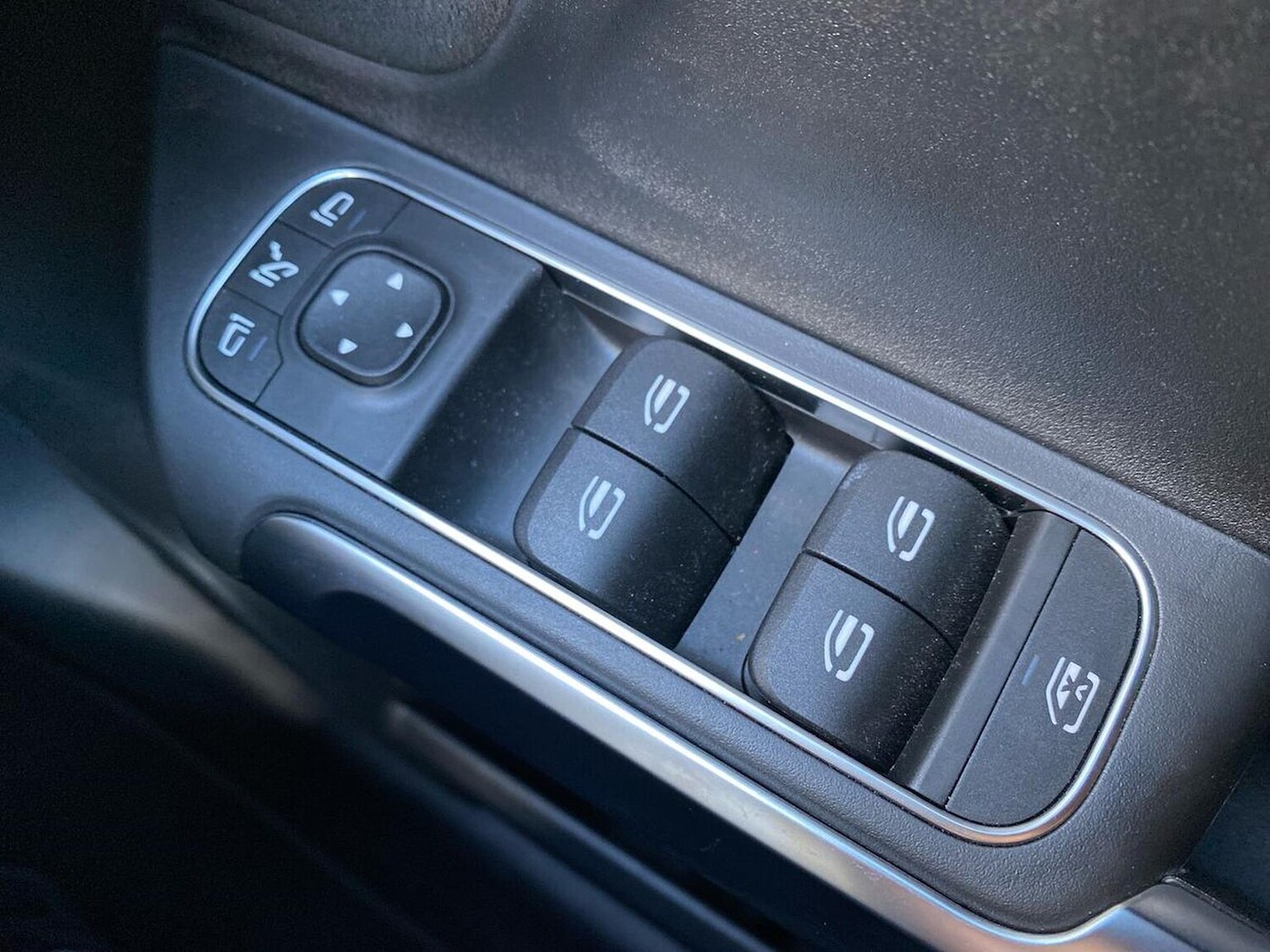 Used Mercedes-Benz GLB 2024 for sale - 76380300: Photo 21