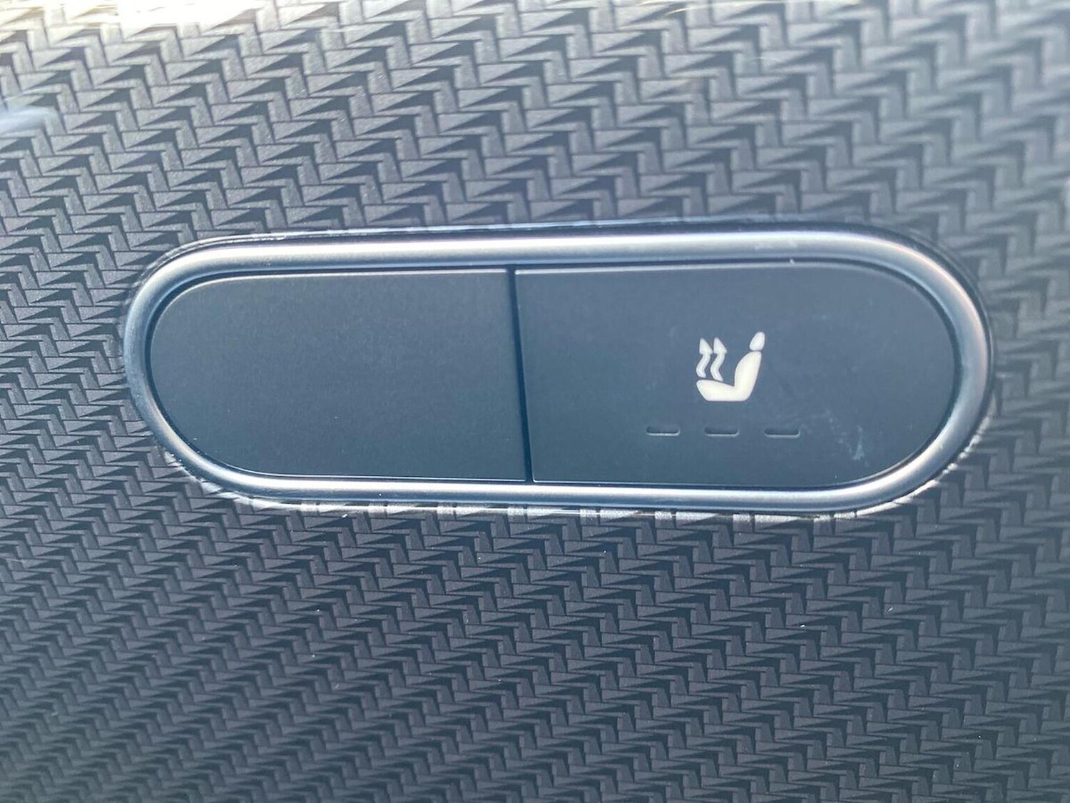 Used Mercedes-Benz GLB 2024 for sale - 76380300: Photo 30