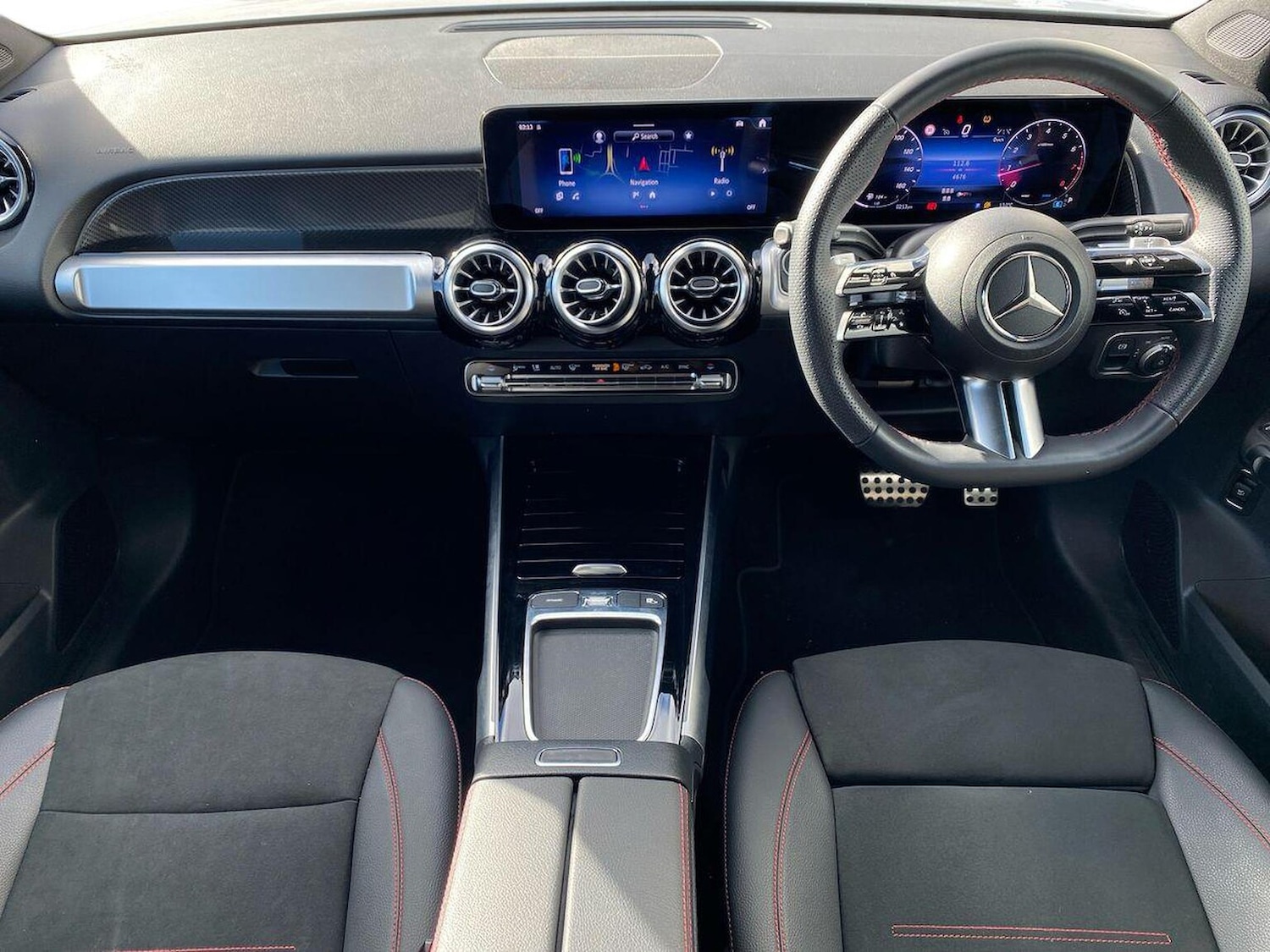 Used Mercedes-Benz GLB 2024 for sale - 76380300: Photo 8