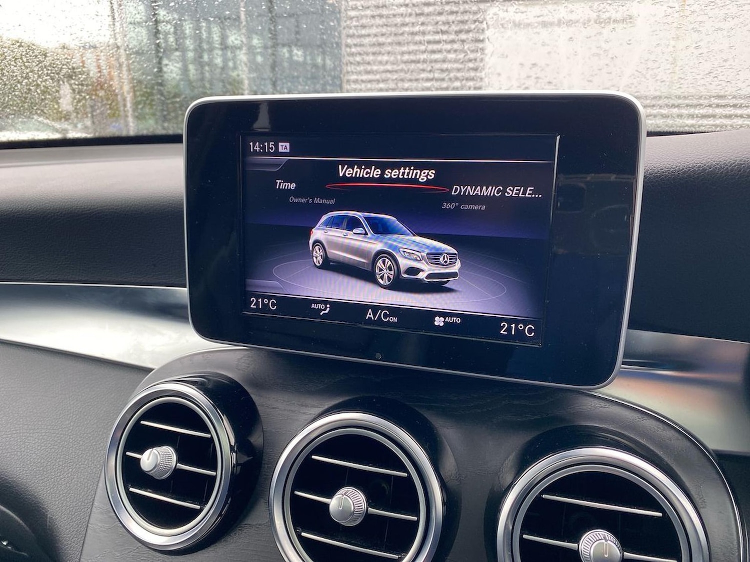 Used Mercedes-Benz GLC 2018 for sale - 76093599: Photo 12