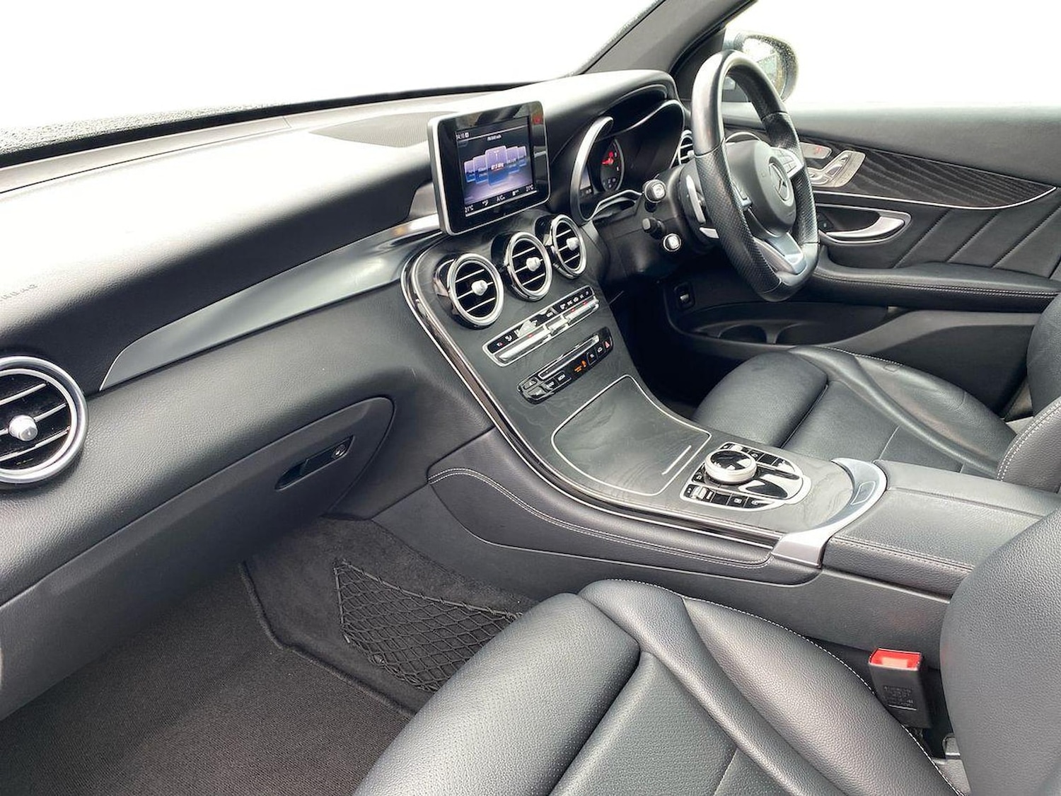 Used Mercedes-Benz GLC 2018 for sale - 76093599: Photo 7