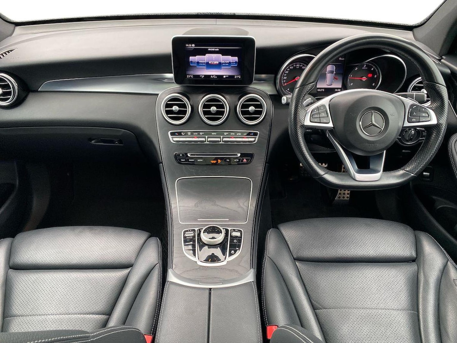Used Mercedes-Benz GLC 2018 for sale - 76093599: Photo 8