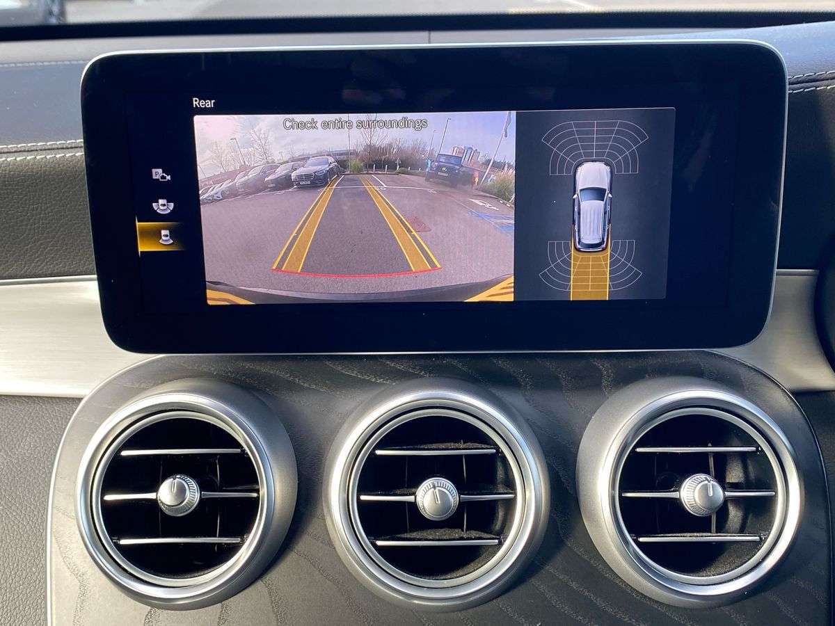 Used Mercedes-Benz GLC 2022 for sale - 78196115: Photo 32