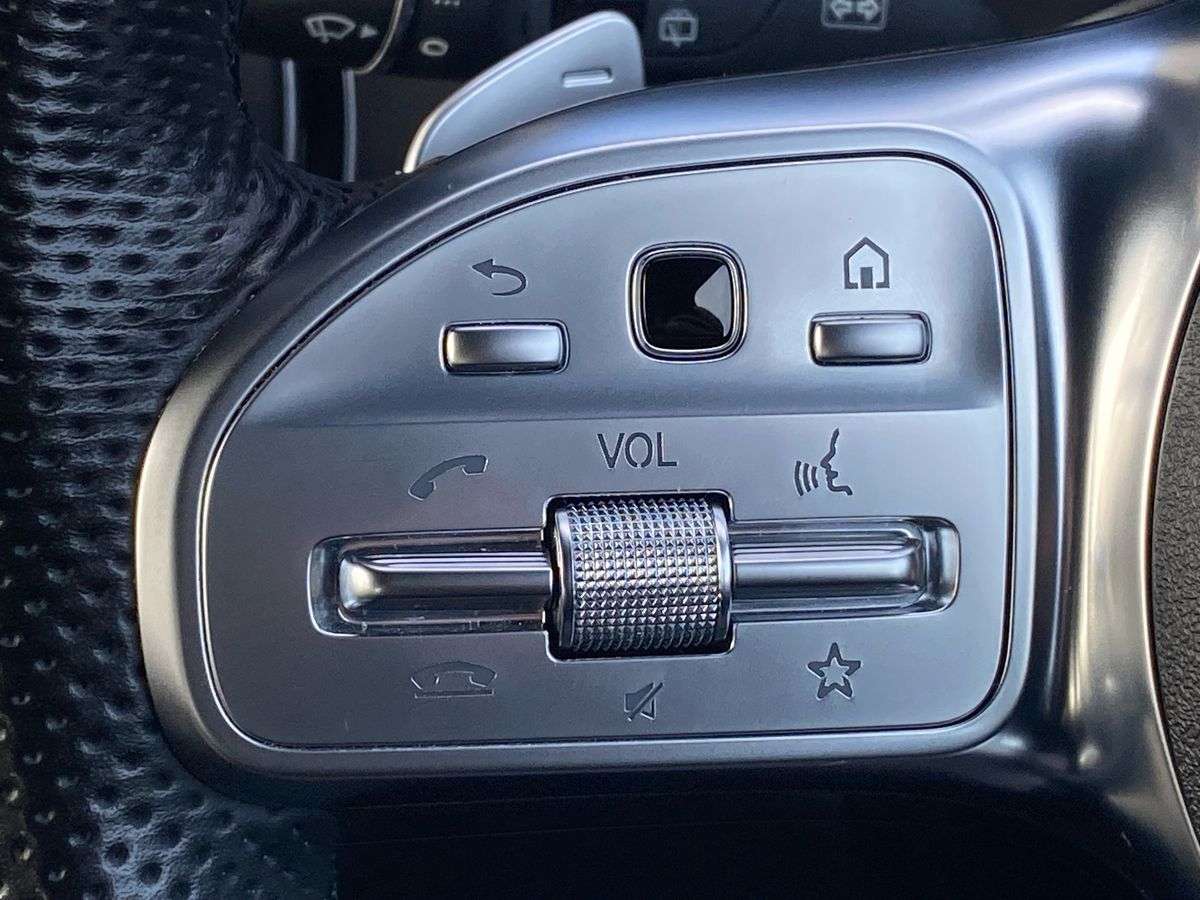 Used Mercedes-Benz GLC 2022 for sale - 78196115: Photo 35