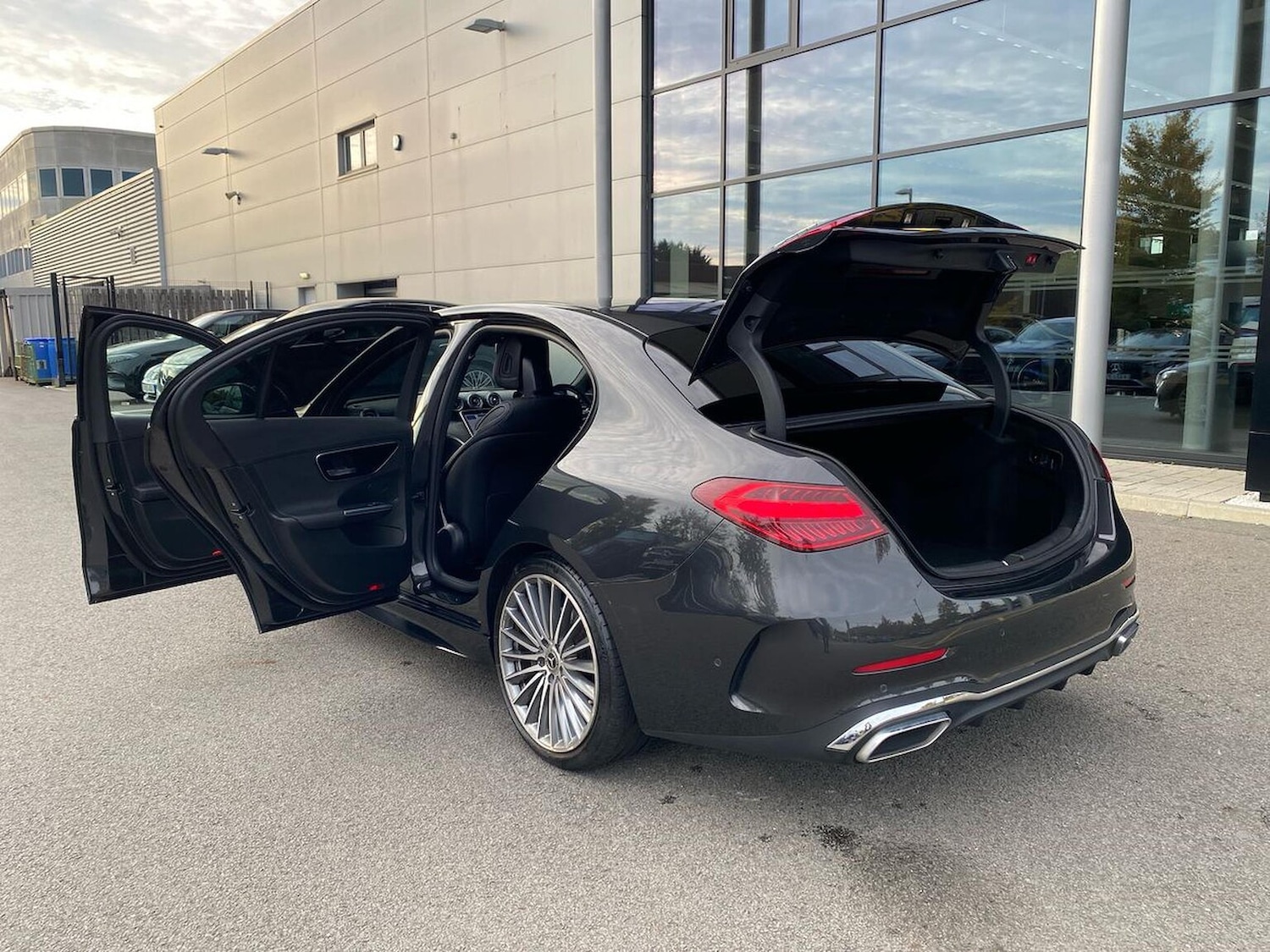 Used Mercedes-Benz C Class 2022 for sale - 76669232: Photo 40