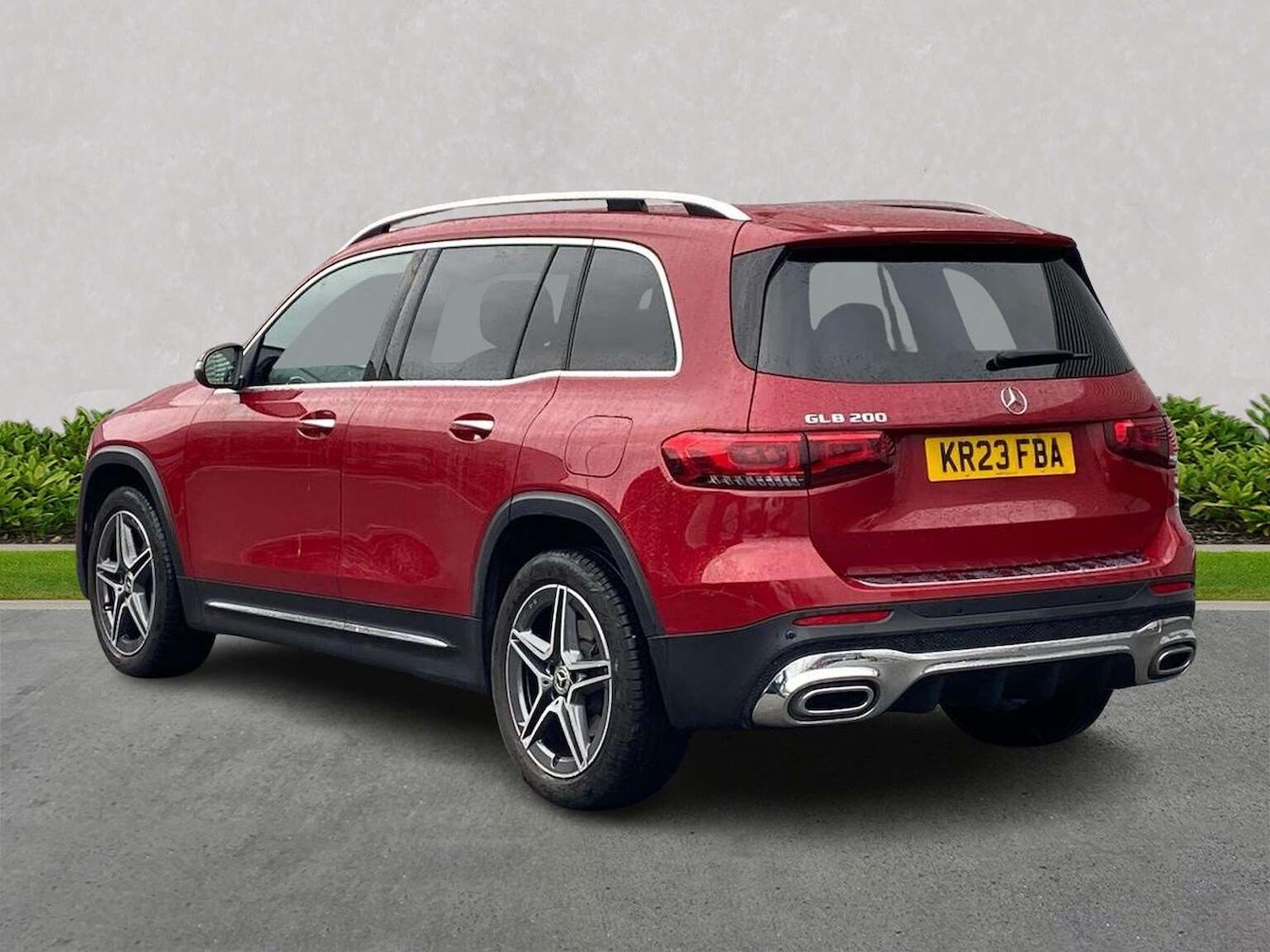 Used Mercedes-Benz GLB 2023 for sale - 77603682: Photo 2