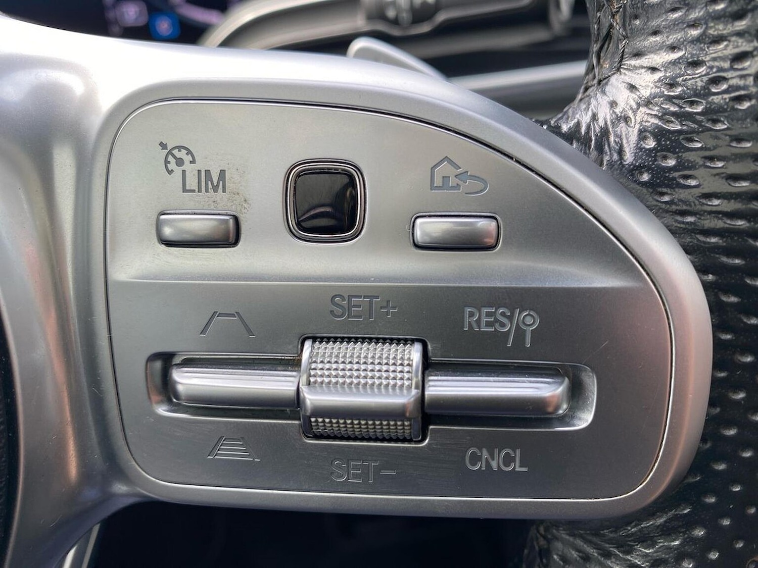 Used Mercedes-Benz GLS 2020 for sale - 76149412: Photo 27