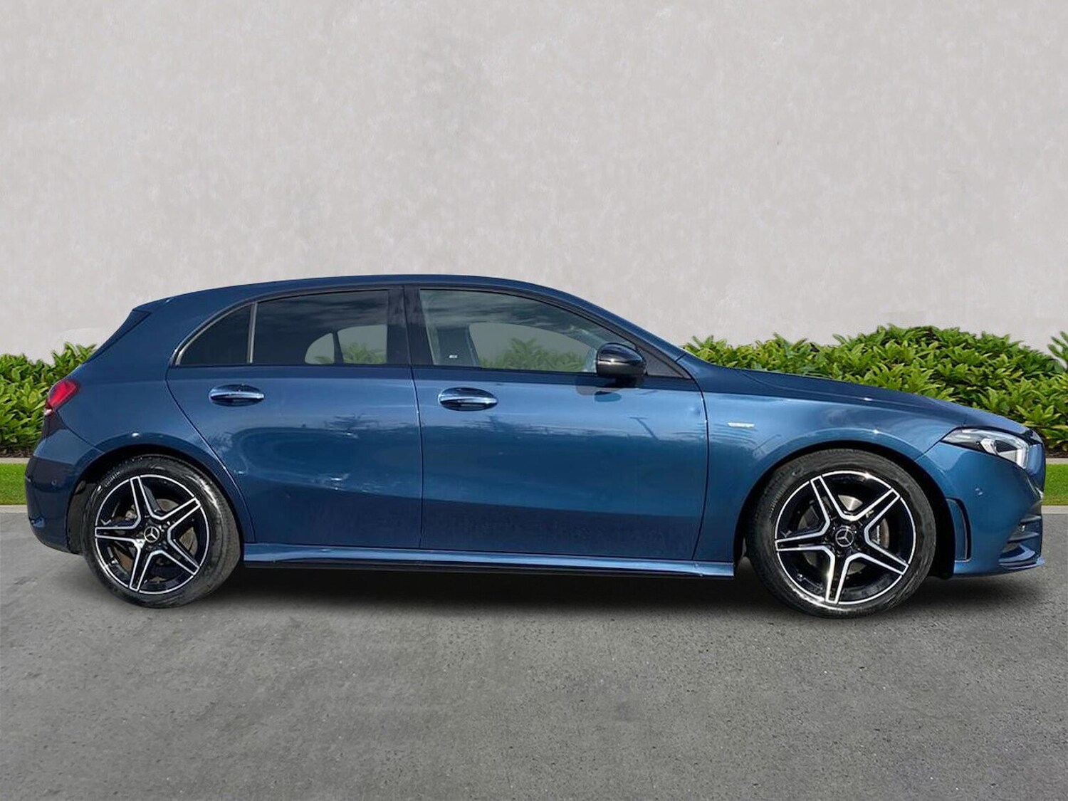 Used Mercedes-Benz A-Class 2021 for sale - 75982190: Photo 3