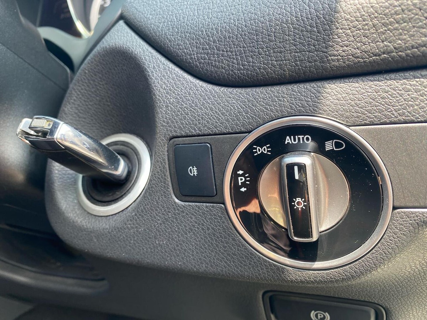 Used Mercedes-Benz CLA 2014 for sale - 76532465: Photo 22