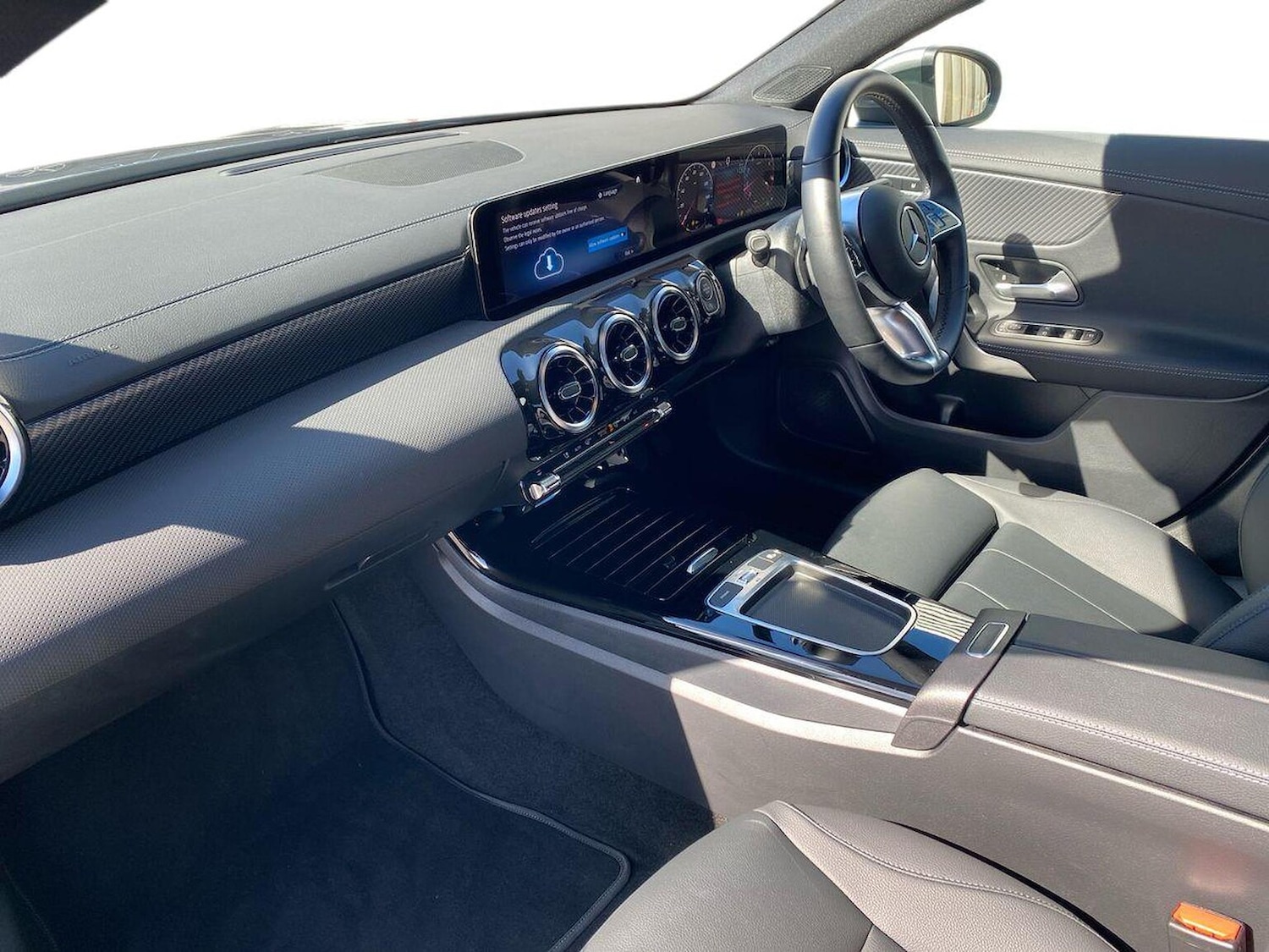 Used Mercedes-Benz CLA 2025 for sale - 76070258: Photo 7