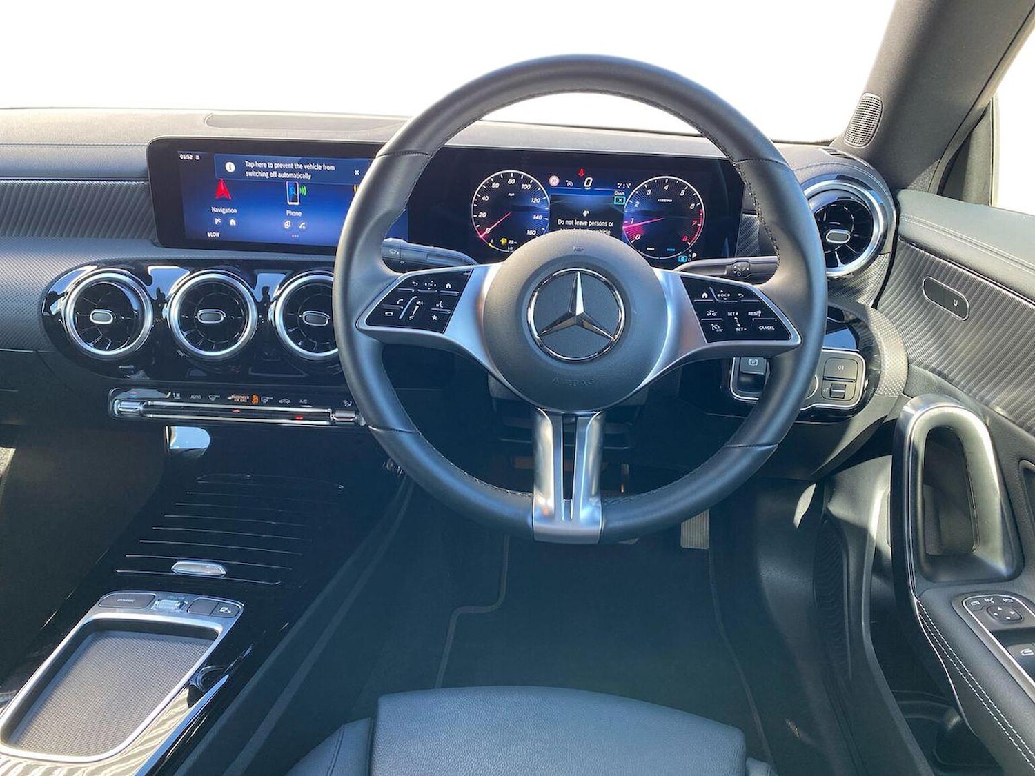 Used Mercedes-Benz CLA 2025 for sale - 76070258: Photo 9