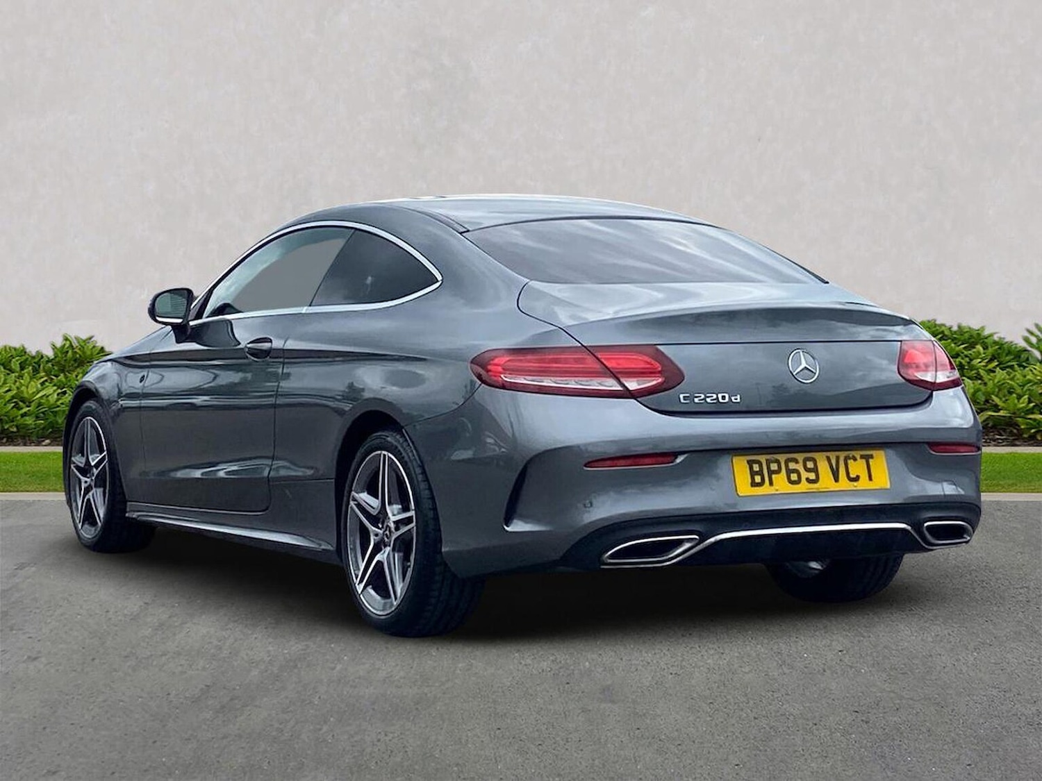 Used Mercedes-Benz C Class 2020 for sale - 76713205: Photo 2