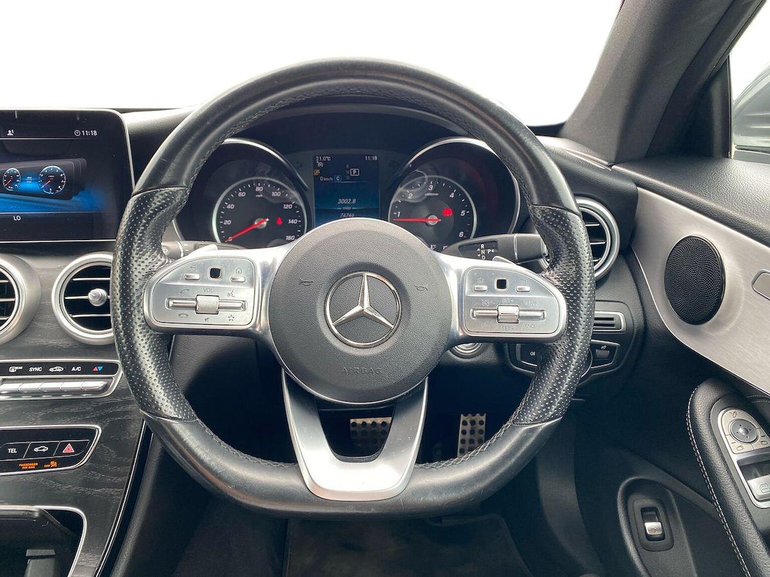 Used Mercedes-Benz C Class 2020 for sale - 76713205: Photo 9