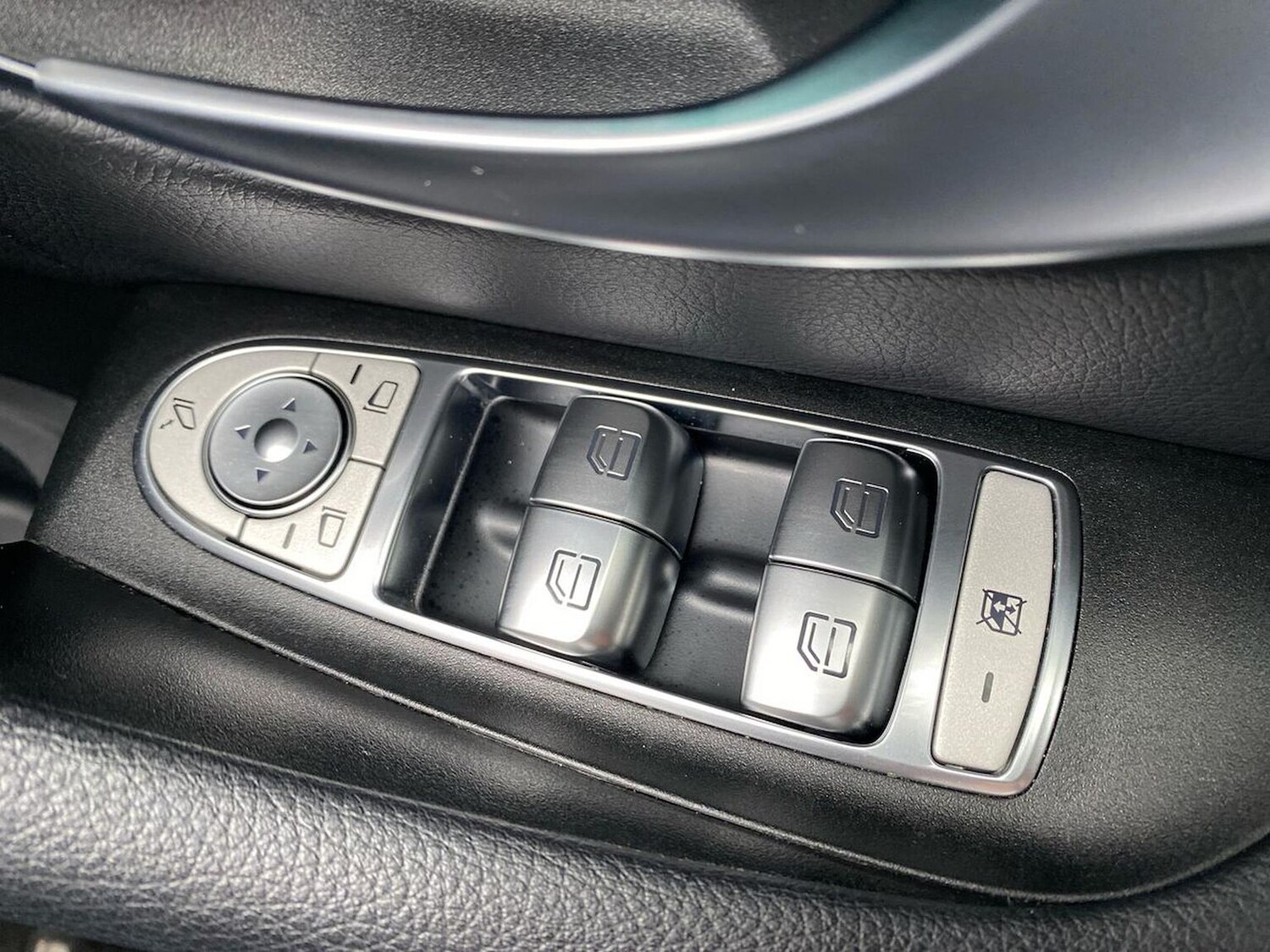 Used Mercedes-Benz E Class 2020 for sale - 76236971: Photo 21