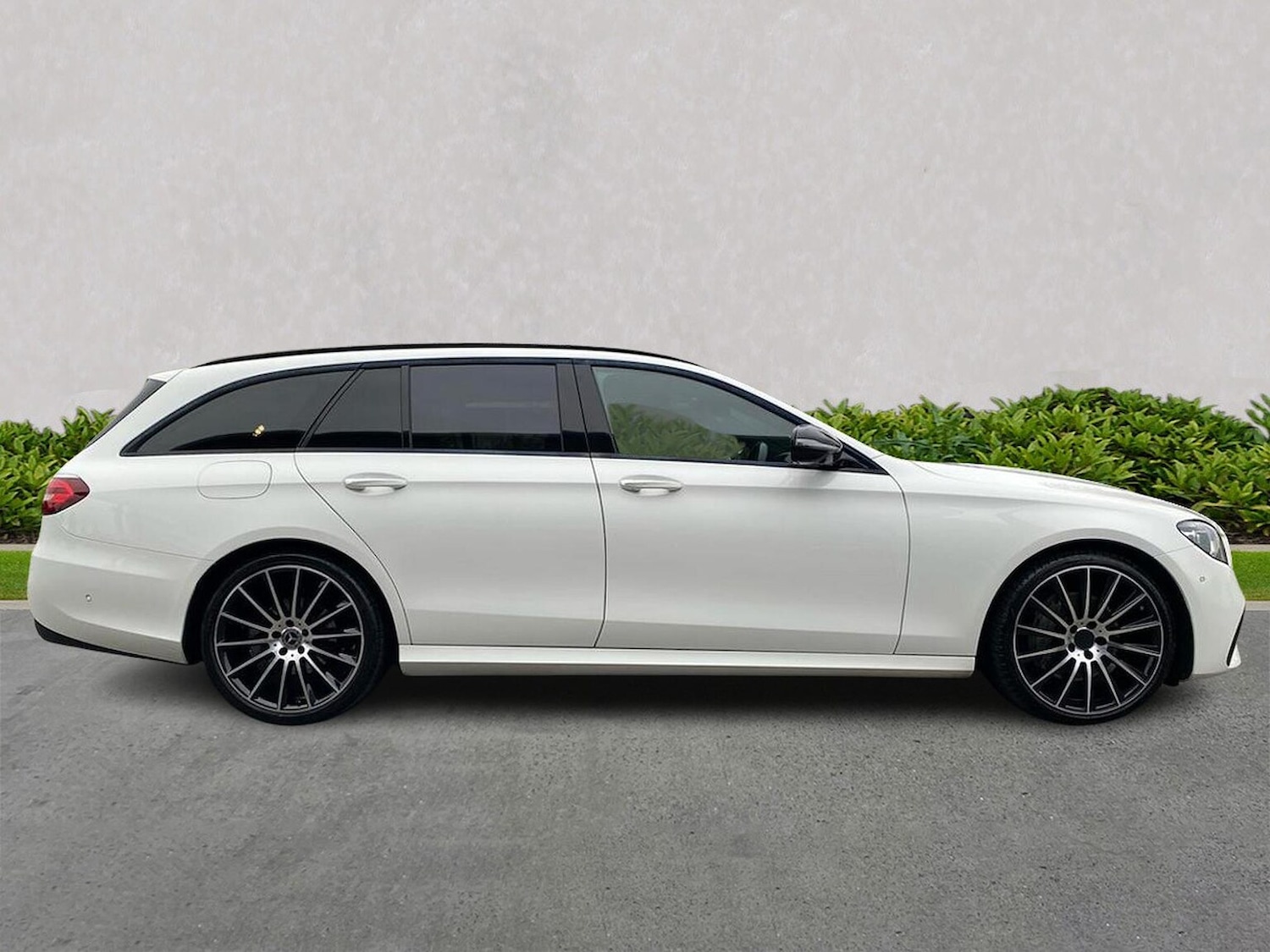 Used Mercedes-Benz E Class 2020 for sale - 76236971: Photo 3