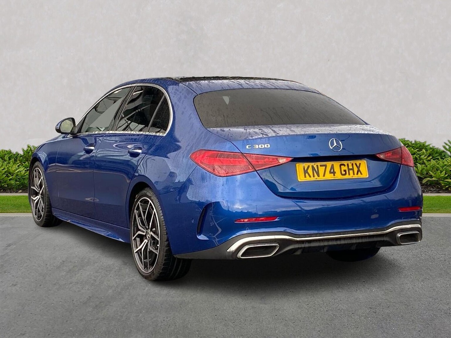 Used Mercedes-Benz C Class 2024 for sale - 76687362: Photo 2