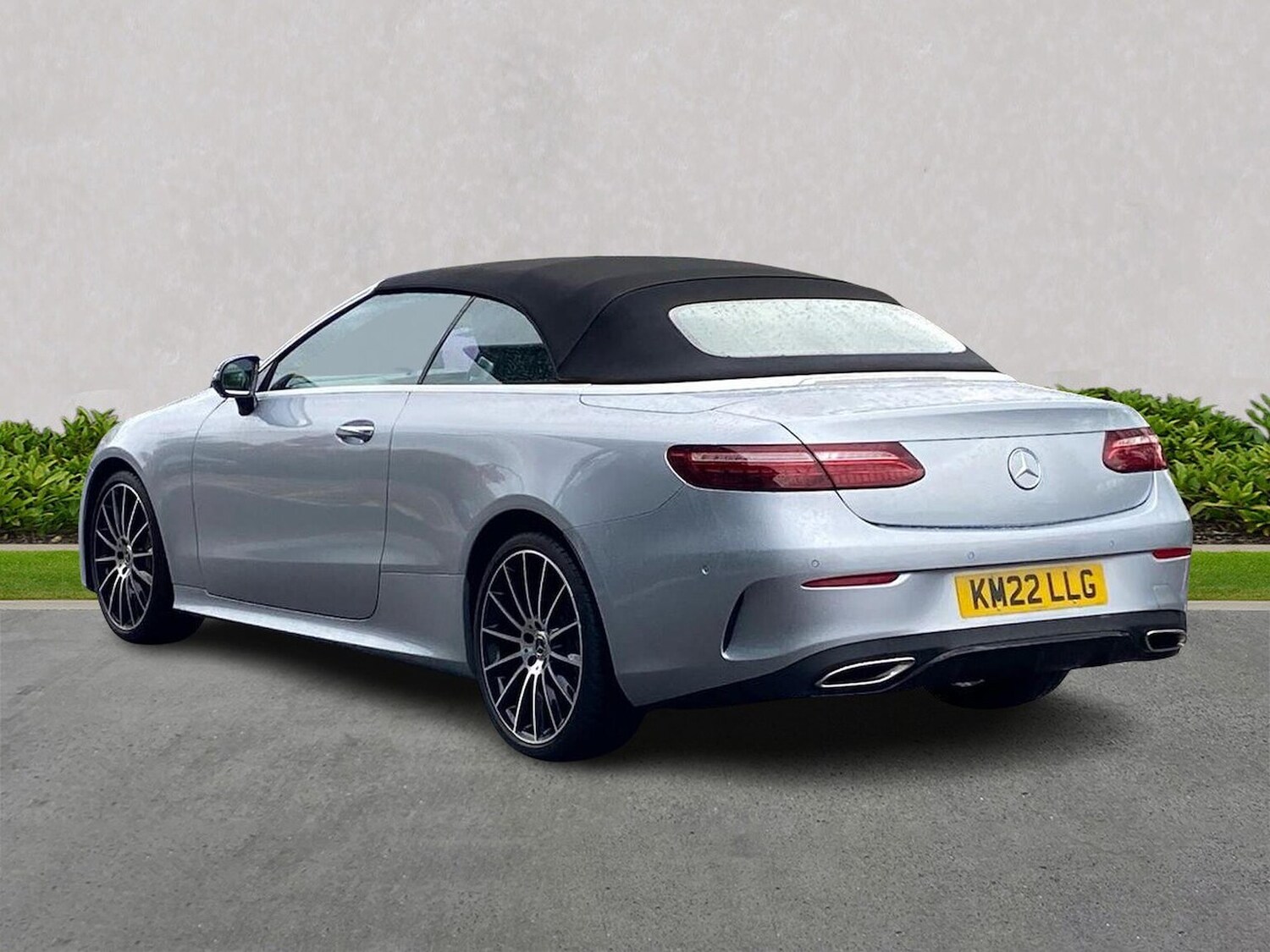 Used Mercedes-Benz E Class 2022 for sale - 76353624: Photo 2